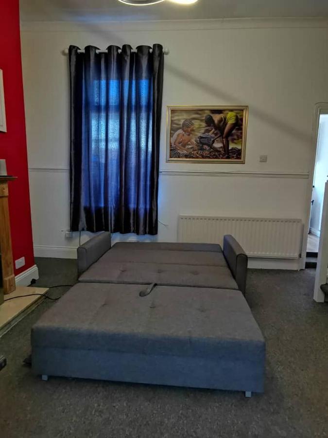 The Superhost - 4 Bedroom House Σάντερλαντ Εξωτερικό φωτογραφία