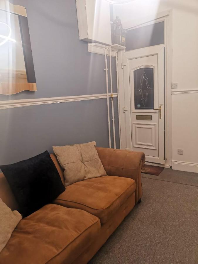 The Superhost - 4 Bedroom House Σάντερλαντ Εξωτερικό φωτογραφία